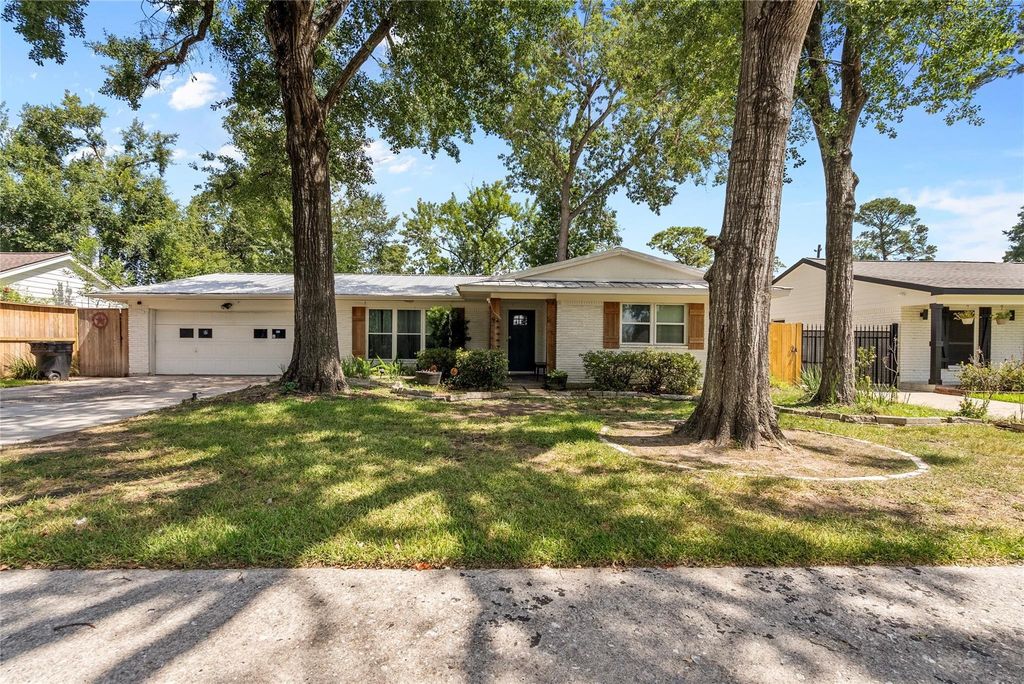 10058 Cedardale Drive, Houston, TX 77055