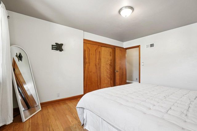 3620 S Brust AVENUE, Milwaukee, WI 53207