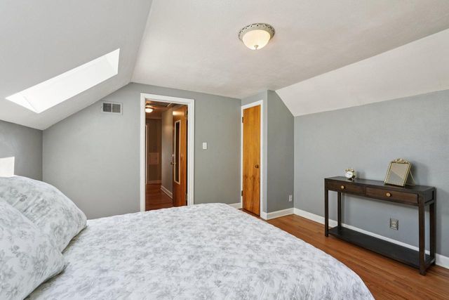 3620 S Brust AVENUE, Milwaukee, WI 53207
