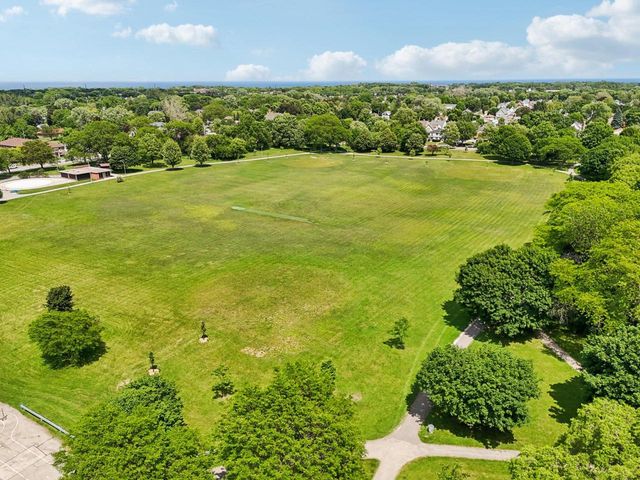 3620 S Brust AVENUE, Milwaukee, WI 53207