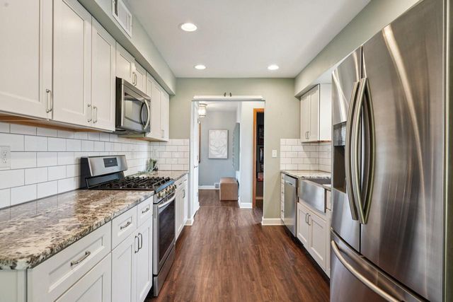 3620 S Brust AVENUE, Milwaukee, WI 53207
