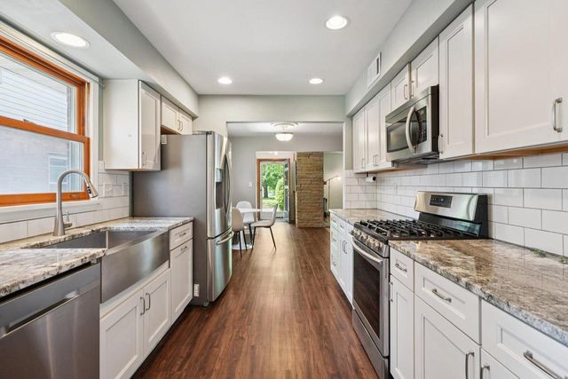 3620 S Brust AVENUE, Milwaukee, WI 53207