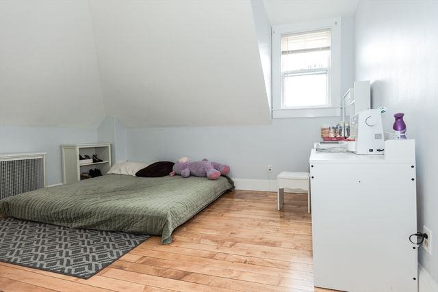 68 Spring St, Holbrook, MA 02343