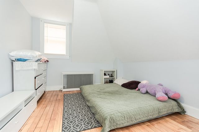 68 Spring St, Holbrook, MA 02343