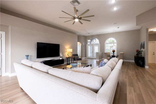 20841 Mykonos CT, North Fort Myers, FL 33917