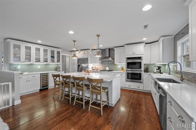 12467 Ballas Meadows Drive, Des Peres, MO 63131