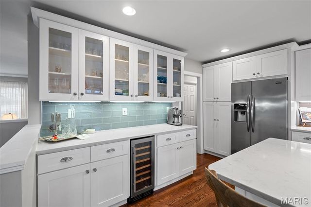 12467 Ballas Meadows Drive, Des Peres, MO 63131