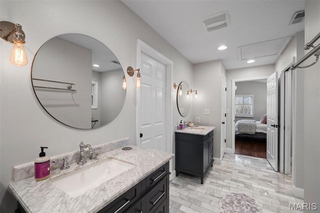 12467 Ballas Meadows Drive, Des Peres, MO 63131