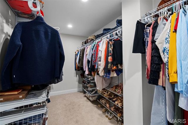 12467 Ballas Meadows Drive, Des Peres, MO 63131