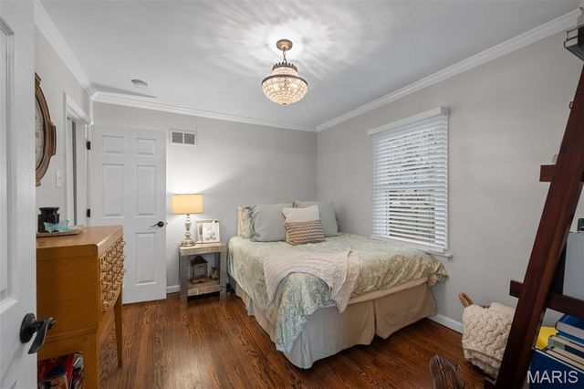 12467 Ballas Meadows Drive, Des Peres, MO 63131