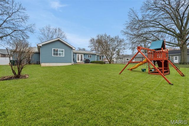 12467 Ballas Meadows Drive, Des Peres, MO 63131