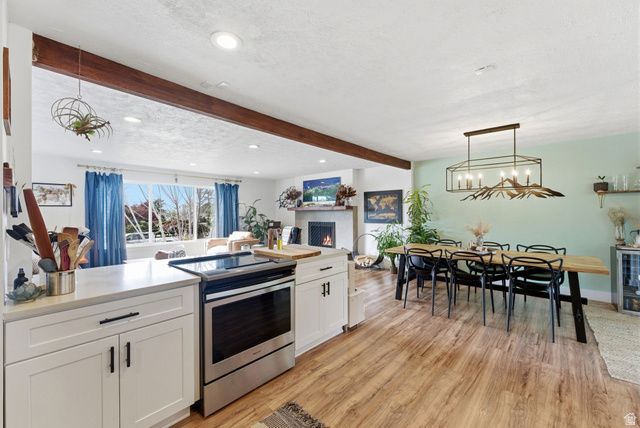 7145 S CAVALIER CIR, Cottonwood Heights, UT 84121