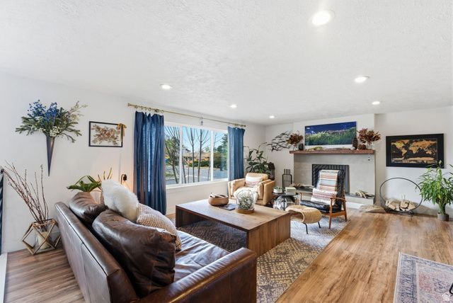 7145 S CAVALIER CIR, Cottonwood Heights, UT 84121