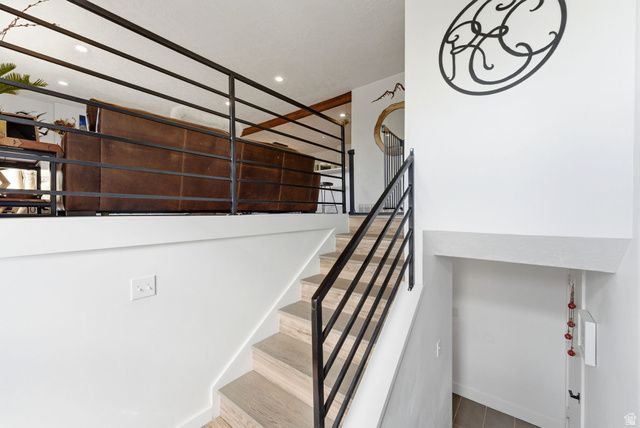 7145 S CAVALIER CIR, Cottonwood Heights, UT 84121