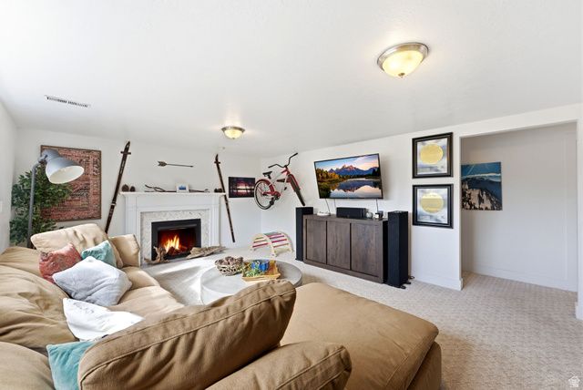 7145 S CAVALIER CIR, Cottonwood Heights, UT 84121