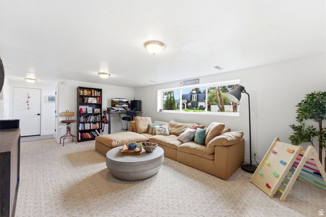 7145 S CAVALIER CIR, Cottonwood Heights, UT 84121