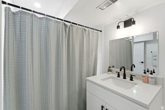 7145 S CAVALIER CIR, Cottonwood Heights, UT 84121