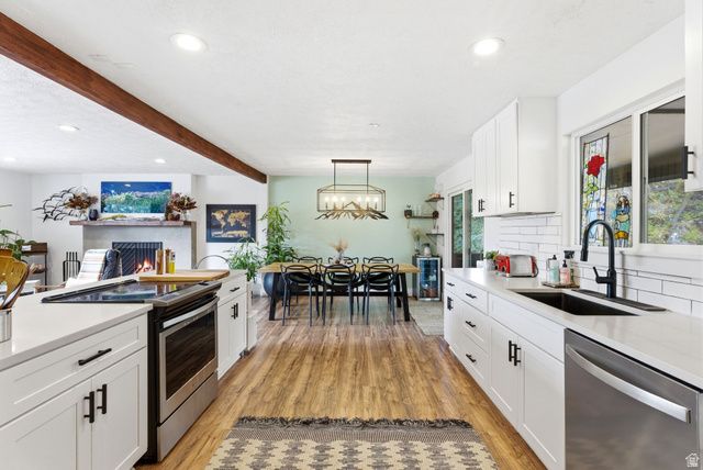 7145 S CAVALIER CIR, Cottonwood Heights, UT 84121