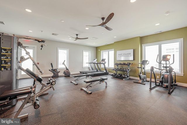 29 N TOMPKINS SQ, Downingtown, PA 19335