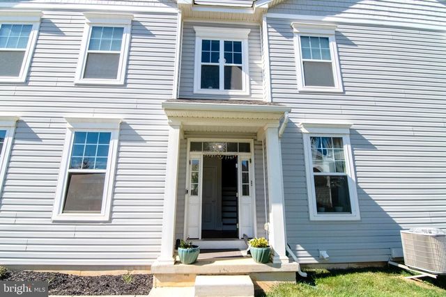 29 N TOMPKINS SQ, Downingtown, PA 19335