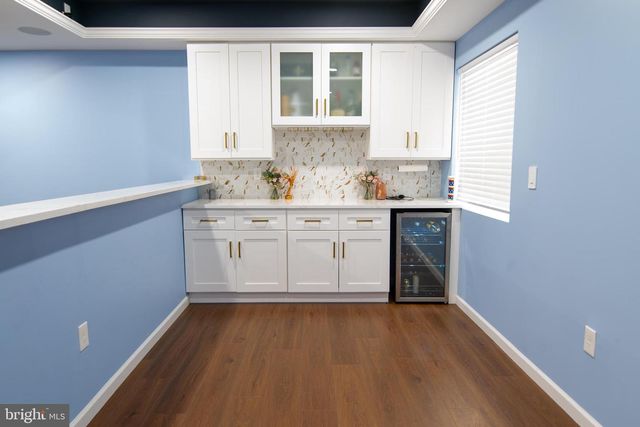 29 N TOMPKINS SQ, Downingtown, PA 19335