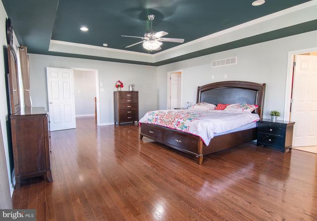 29 N TOMPKINS SQ, Downingtown, PA 19335