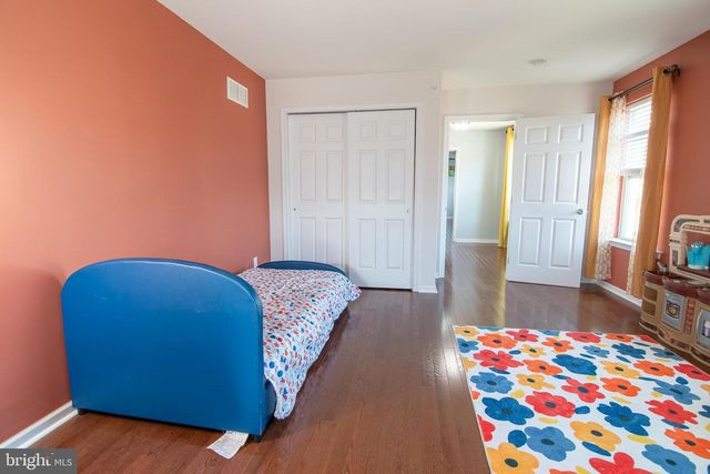 29 N TOMPKINS SQ, Downingtown, PA 19335