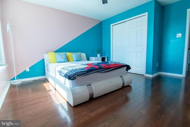 29 N TOMPKINS SQ, Downingtown, PA 19335