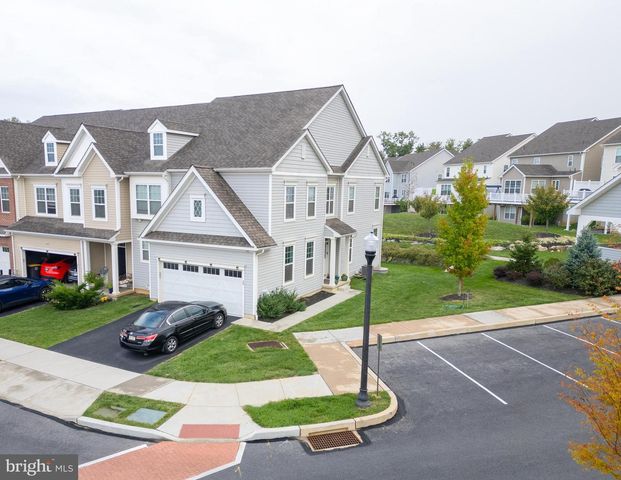 29 N TOMPKINS SQ, Downingtown, PA 19335