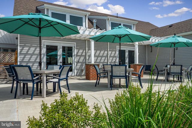 29 N TOMPKINS SQ, Downingtown, PA 19335