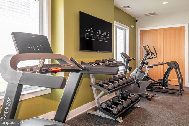 29 N TOMPKINS SQ, Downingtown, PA 19335