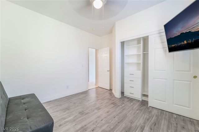 9077 Glasbury Court, Las Vegas, NV 89123