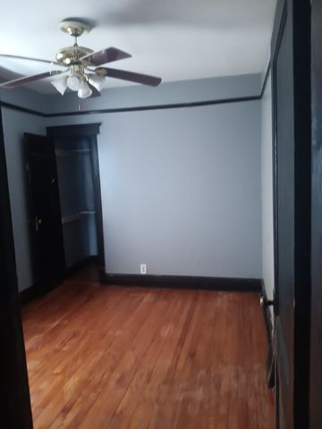 3033 W 54th Street, Chicago, IL 60632