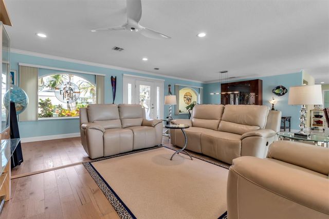 524 HORNBLOWER LANE, Longboat Key, FL 34228