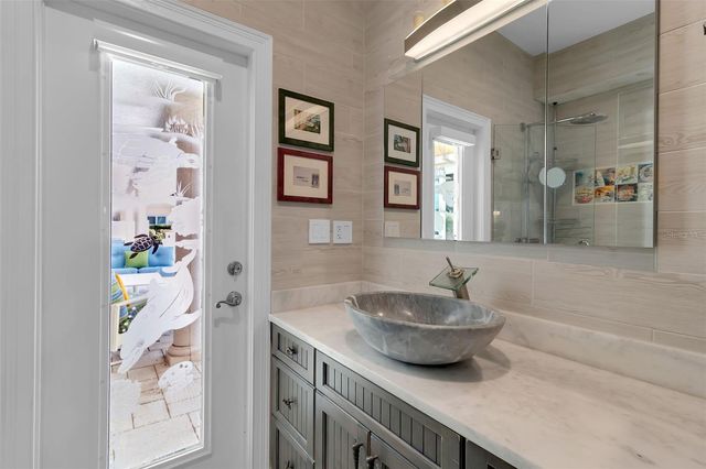 524 HORNBLOWER LANE, Longboat Key, FL 34228