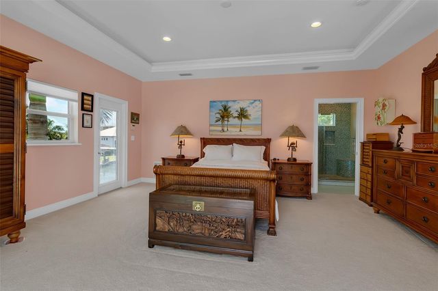 524 HORNBLOWER LANE, Longboat Key, FL 34228