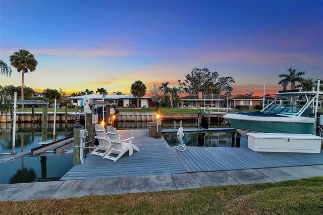 524 HORNBLOWER LANE, Longboat Key, FL 34228