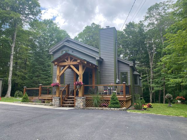 239 Valley View Road, Dover, VT 05356