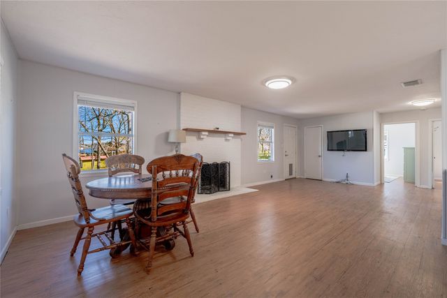 132 Mamie Drive, Malakoff, TX 75148