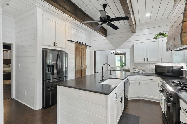 500 W Main, Mt Vernon, TX 75457