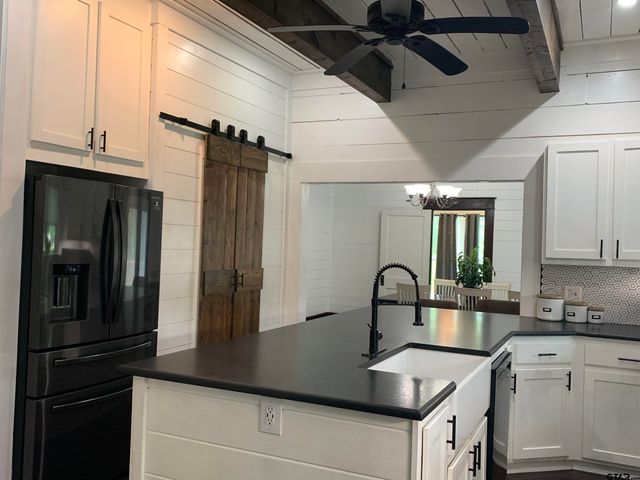 500 W Main, Mt Vernon, TX 75457