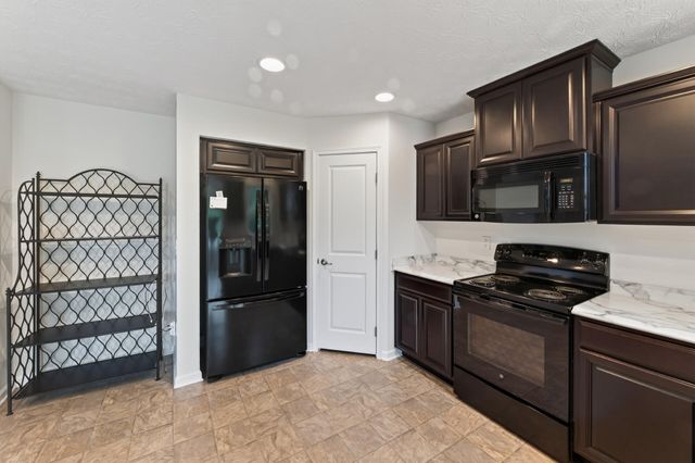 111 Shoemaker Lane 111 Shoemaker Lane, Vandalia, OH 45377