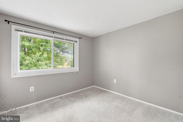 3 CAROLINA CT, Sterling, VA 20164