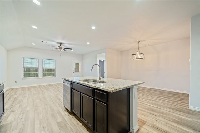 1337 Alexandra Park, Corpus Christi, TX 78415