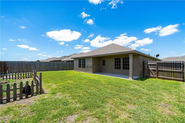 1337 Alexandra Park, Corpus Christi, TX 78415