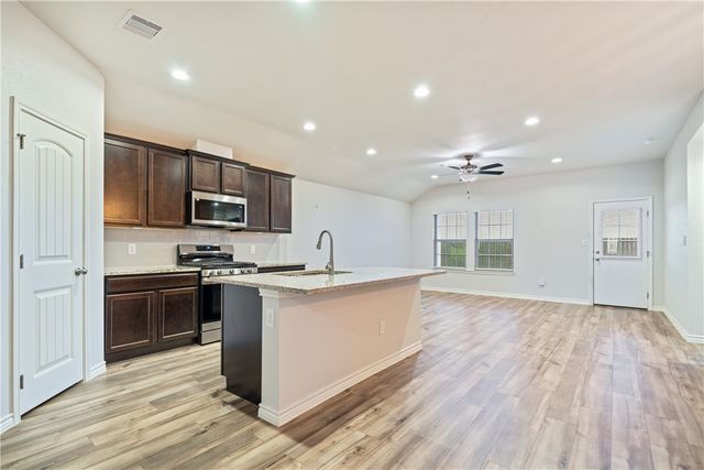 1337 Alexandra Park, Corpus Christi, TX 78415