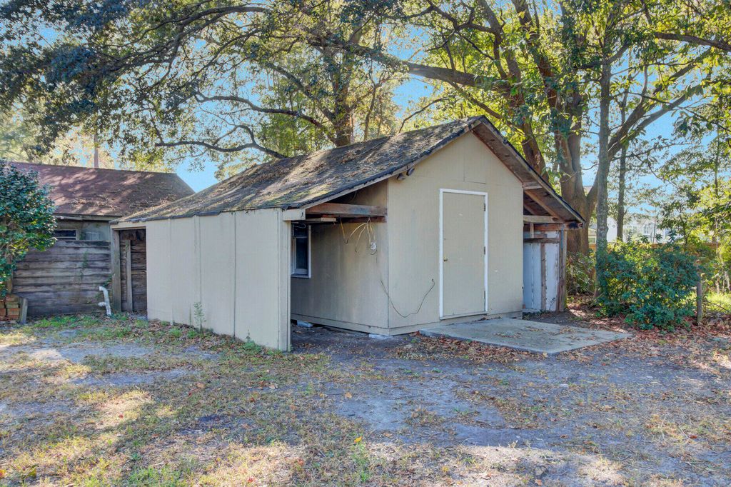 Image 30 of property listing at 3491 Patton Avenue, Johns Island, SC 29455
