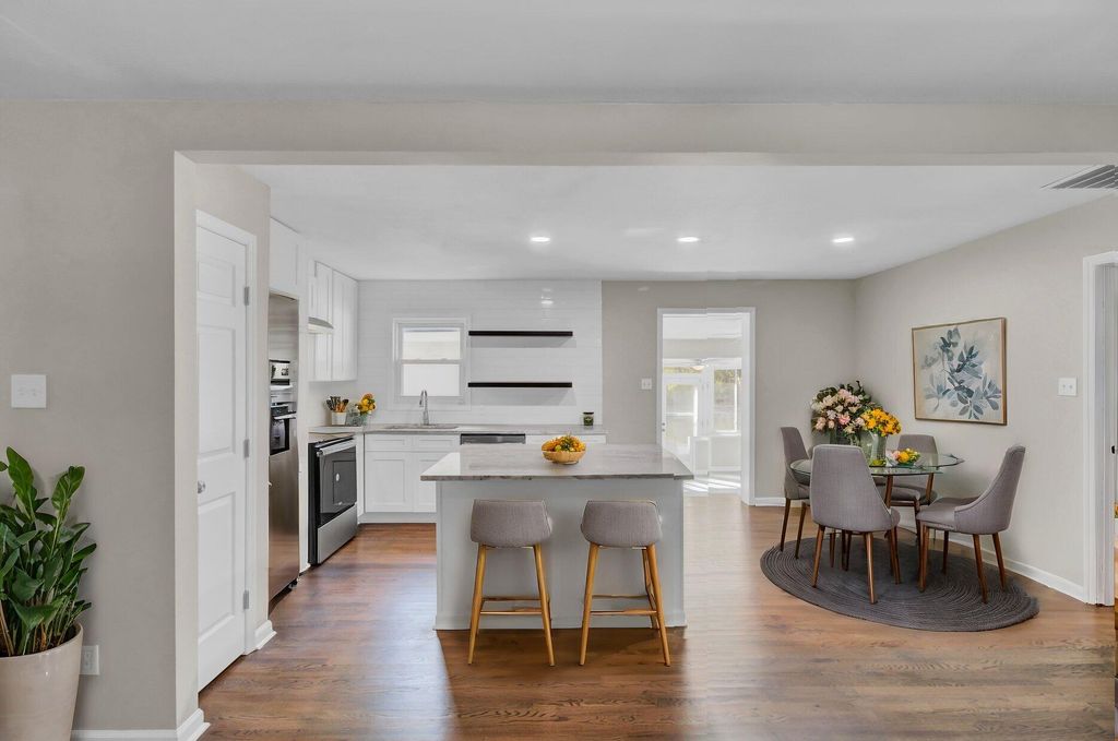 Image 6 of property listing at 3491 Patton Avenue, Johns Island, SC 29455