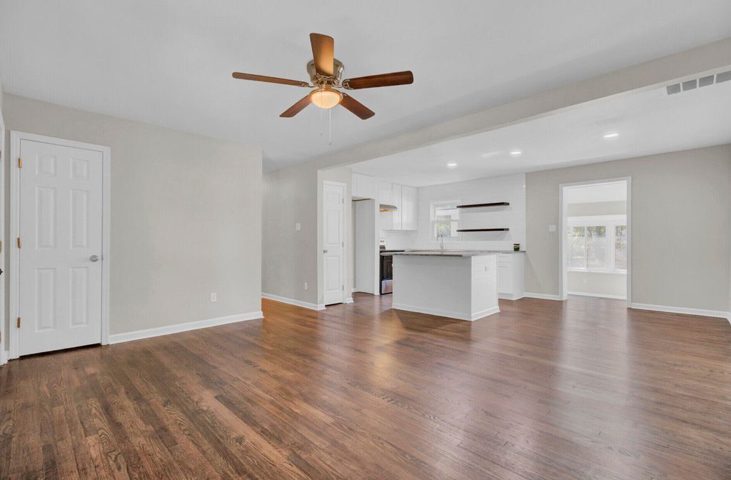 Image 7 of property listing at 3491 Patton Avenue, Johns Island, SC 29455