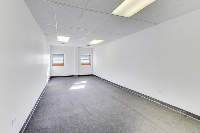 7401 Madison Street 3, Forest Park, IL 60130